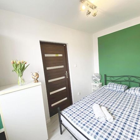 3Rooms-Balcony-Pkp - Deerrest Apart ヴロツワフ エクステリア 写真