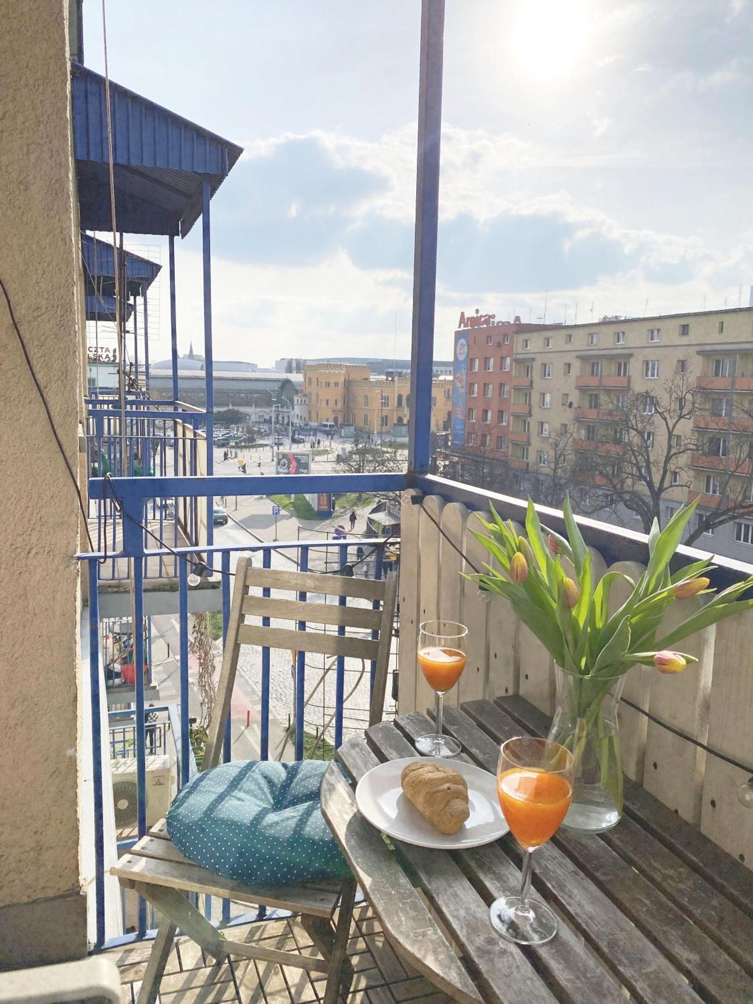 3Rooms-Balcony-Pkp - Deerrest Apart ヴロツワフ エクステリア 写真